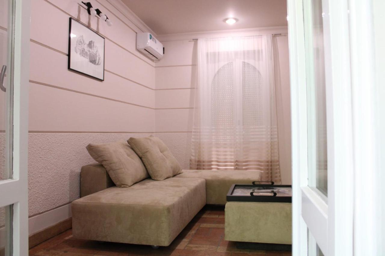 Garden Center Apartment Novi Sad Bagian luar foto