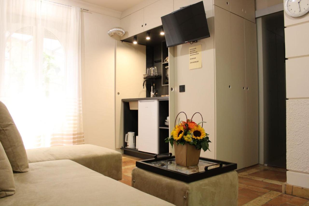 Garden Center Apartment Novi Sad Bagian luar foto