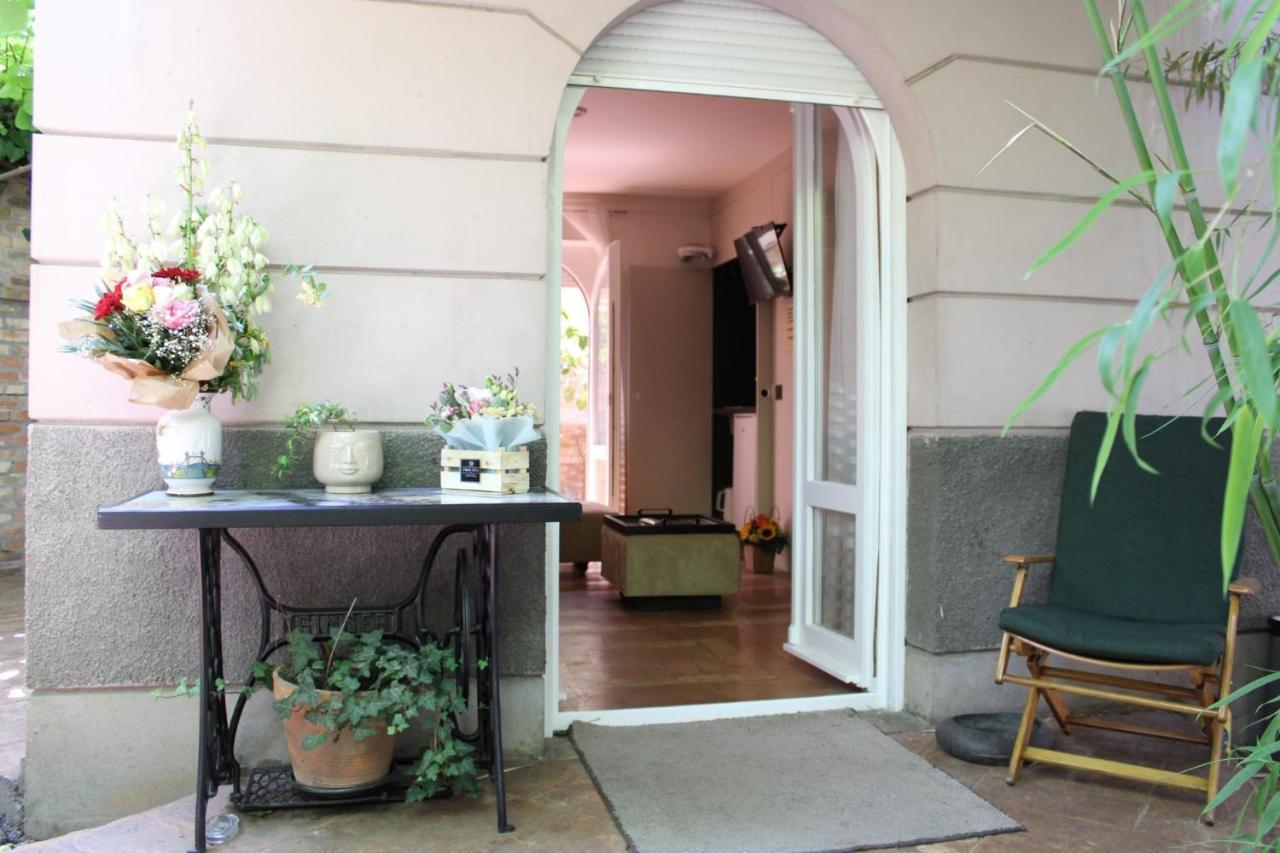 Garden Center Apartment Novi Sad Bagian luar foto